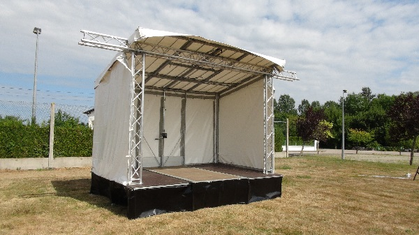 Scène Mobile Couverte 12m² Marly